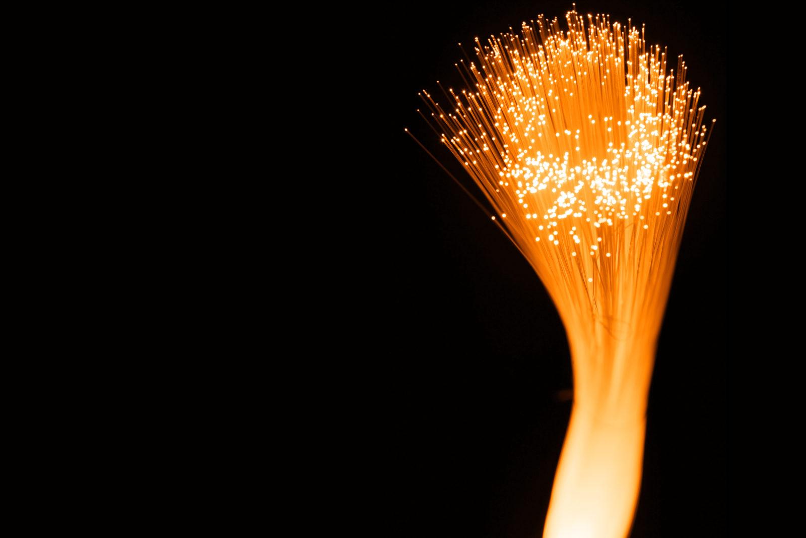 Fiber to Wireless - UIA